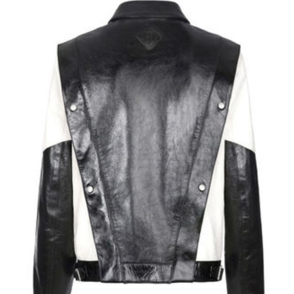 I have too many jackets - Picture 5 of 7